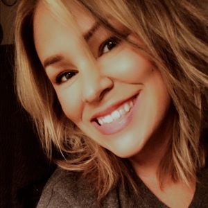 Meet your Posher, Kelley